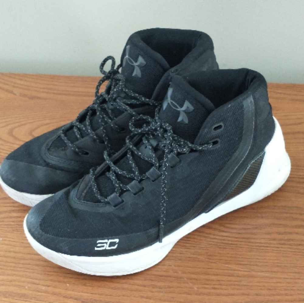 Under Armour Black Men's Shoes